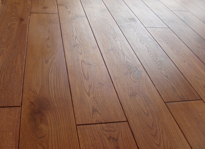 azuolas-oil-plus-mahogany-028_8493-a7148ceca17c2ff6b45640c02b78a961.jpg